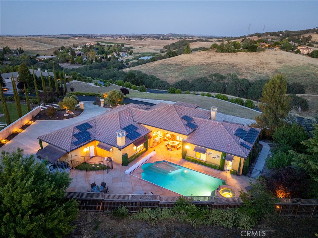 2035 Rancho Caro, Templeton, CA 93465