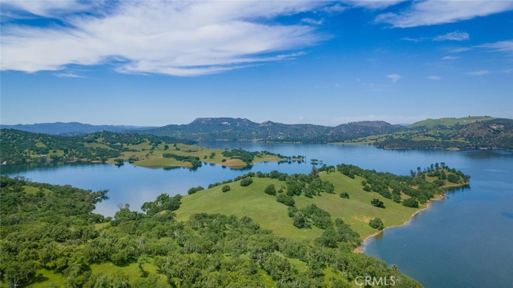 2726 Bridle Trail Ln, Paso Robles, CA 93446