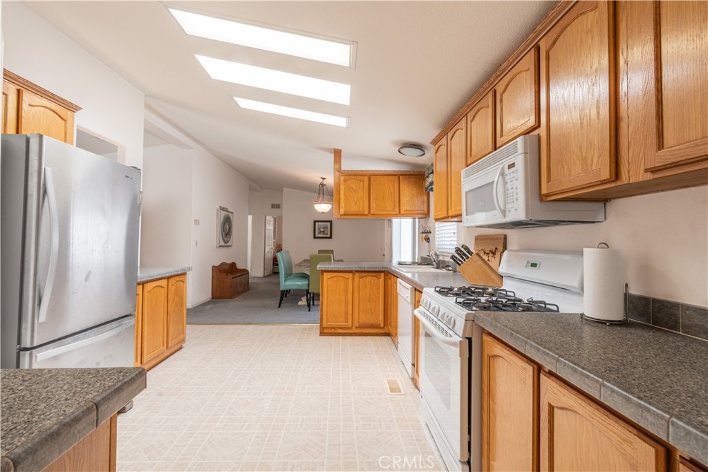 2726 Bridle Trail Ln, Paso Robles, CA 93446