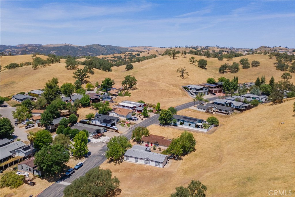 2726 Bridle Trail Ln, Paso Robles, CA 93446