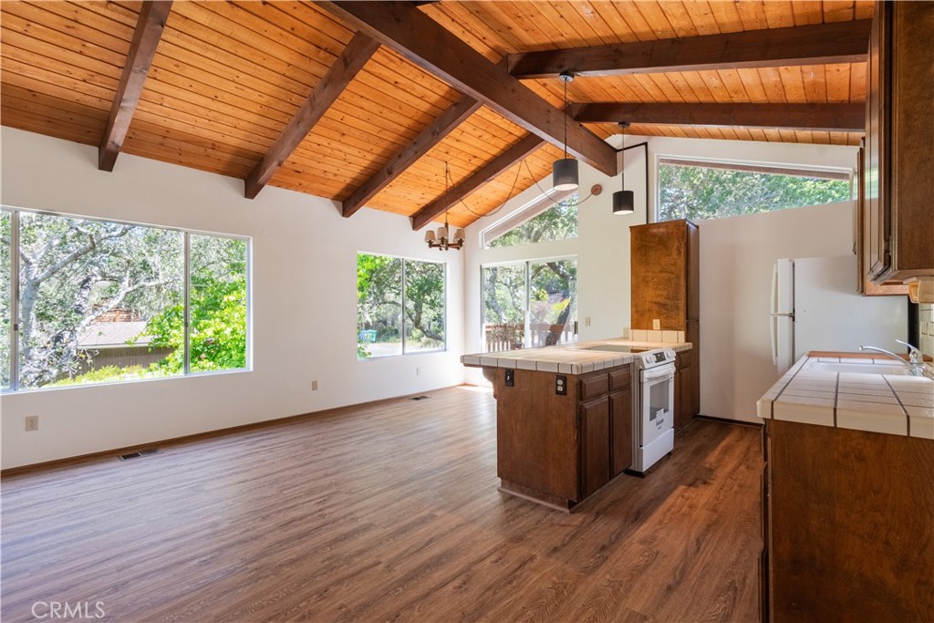 2399 Wilcombe Dr Dr, Cambria, CA 93426