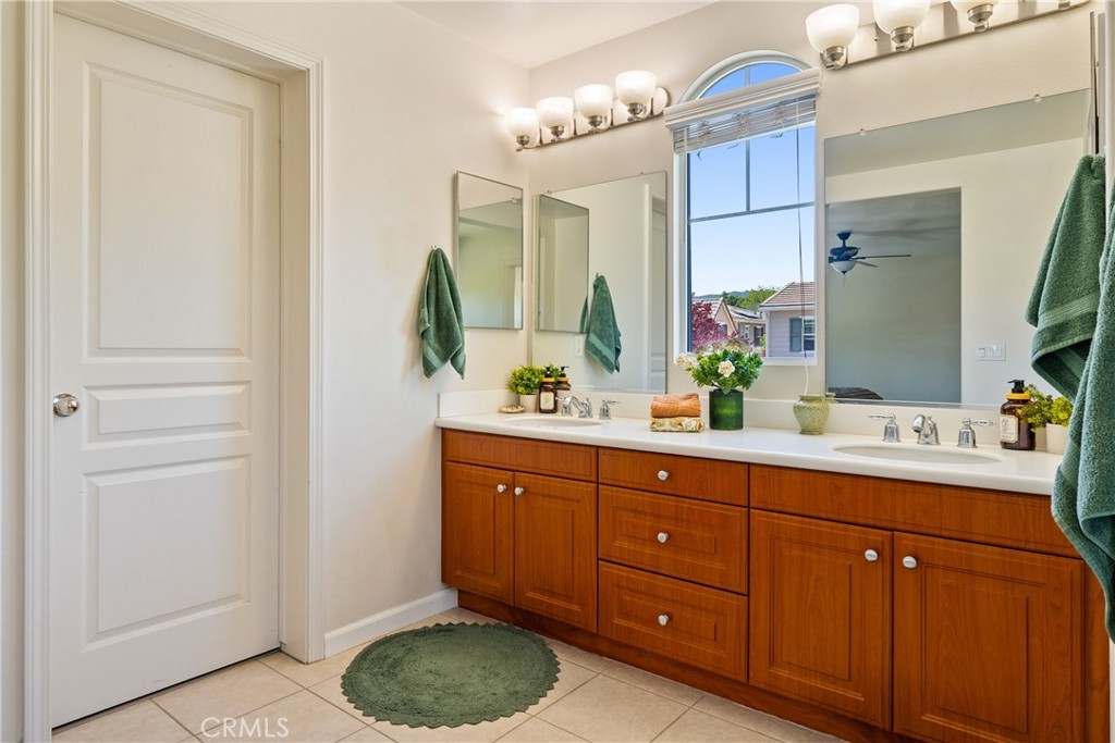 11707 Sinnard Ln, Atascadero, CA 93422