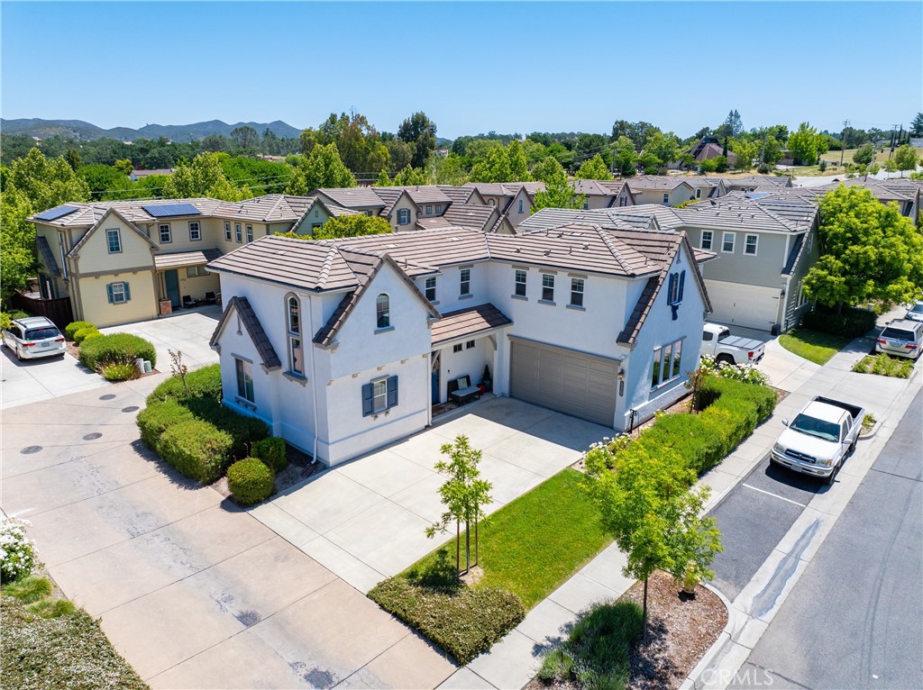 11707 Sinnard Ln, Atascadero, CA 93422