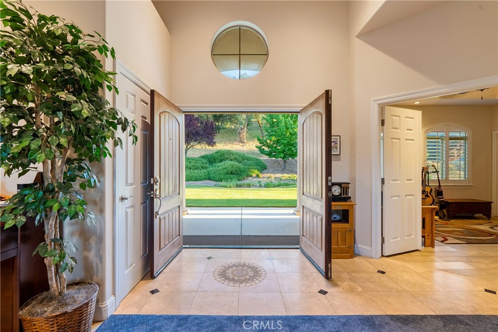 6205 San Gabriel Rd, Atascadero, CA 93422