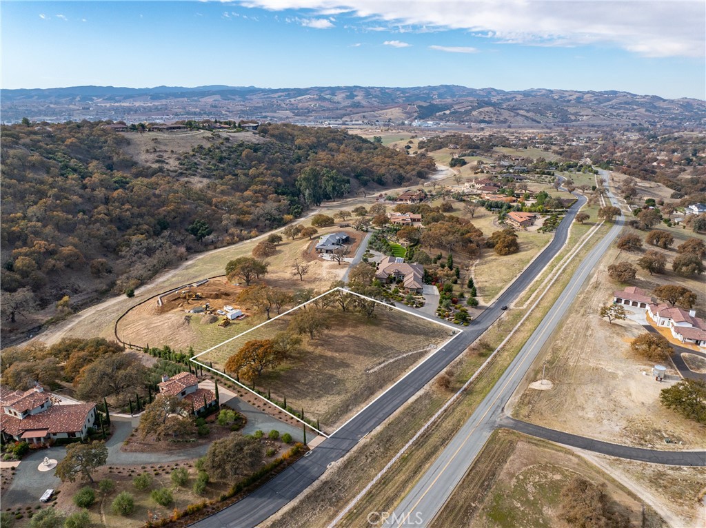 2725 Warm Springs, Templeton, CA 93465