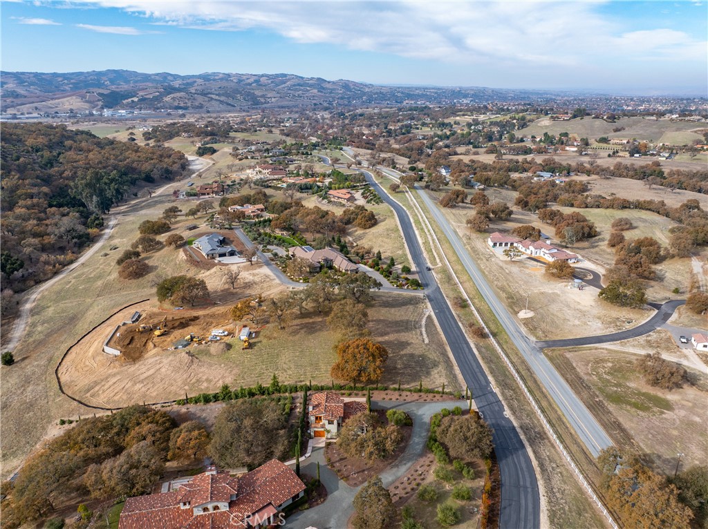 2725 Warm Springs, Templeton, CA 93465