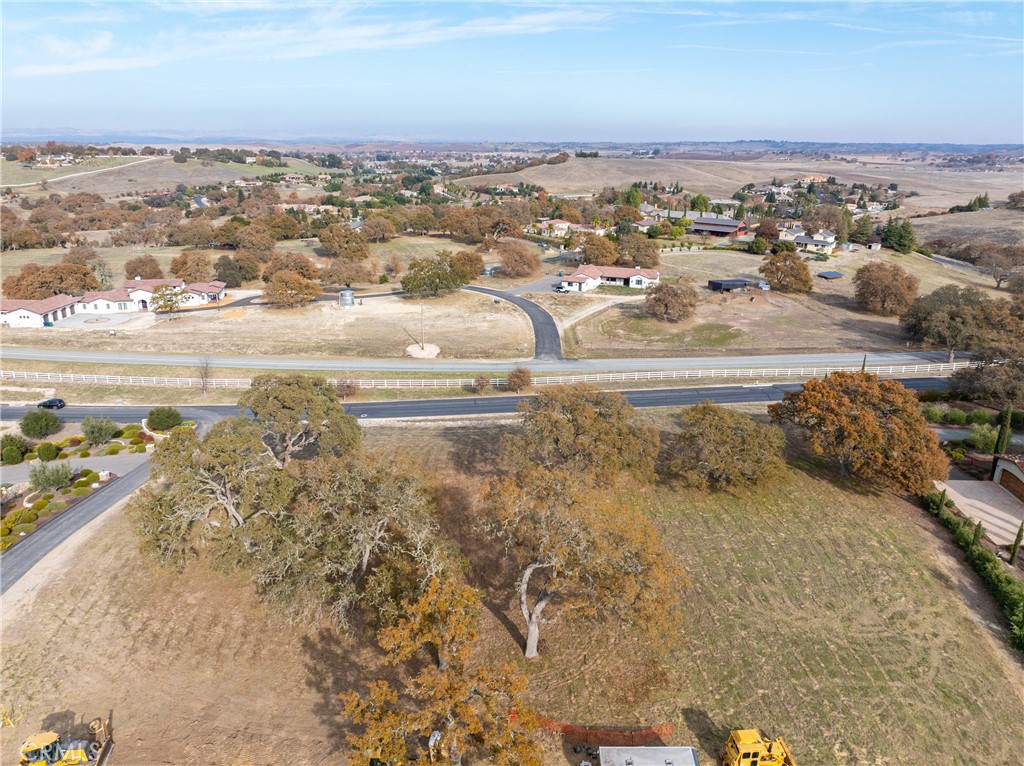 2725 Warm Springs, Templeton, CA 93465