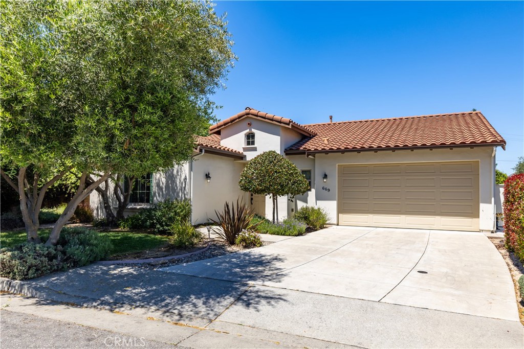 669 Red Cloud Rd, Paso Robles, CA 93446