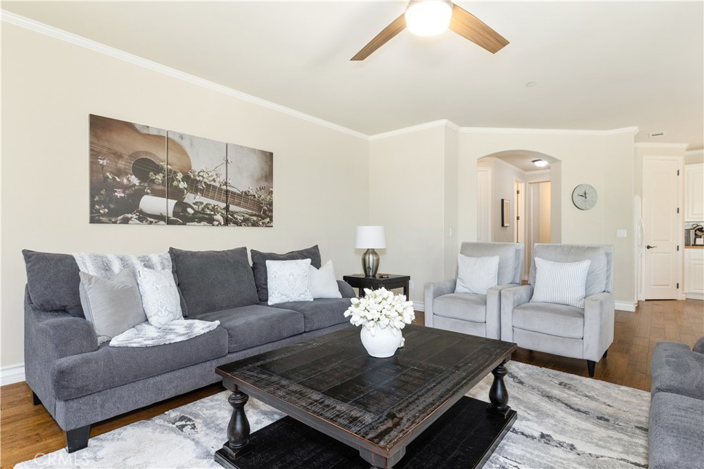 669 Red Cloud Rd, Paso Robles, CA 93446