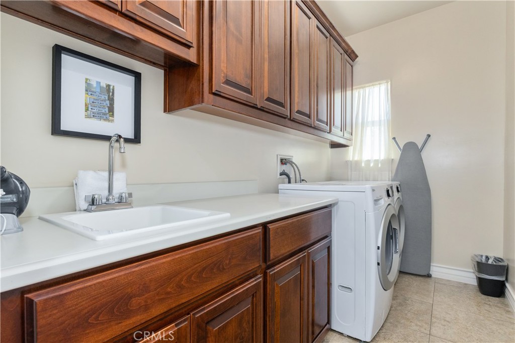 669 Red Cloud Rd, Paso Robles, CA 93446