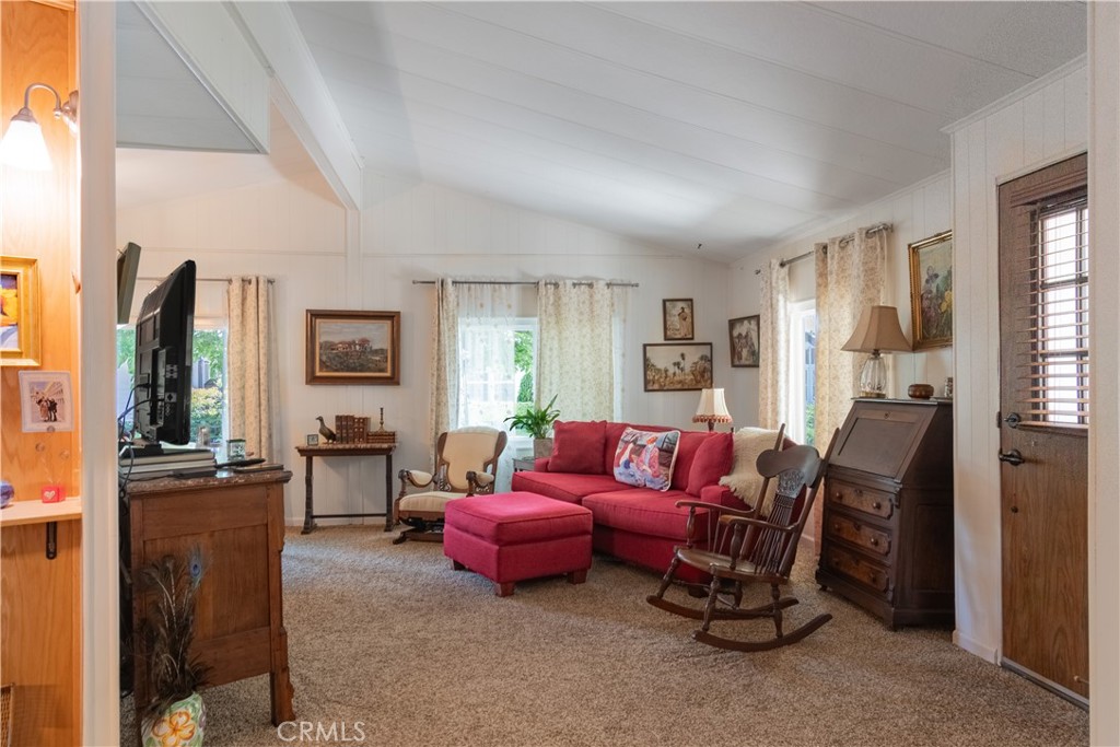 337 Lark Dr, Paso Robles, CA 93446