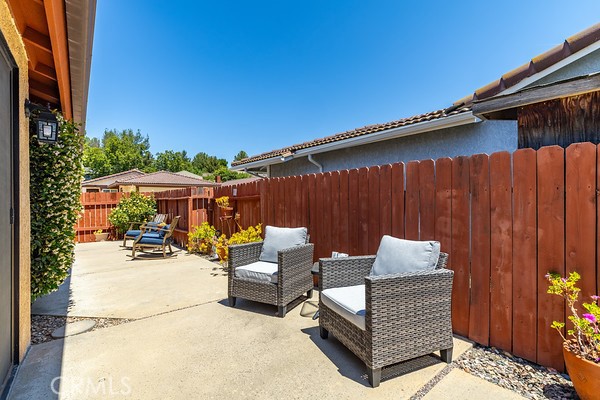 1318 Oleander Ln, Paso Robles, CA 93446