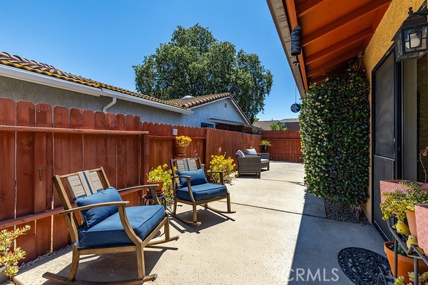 1318 Oleander Ln, Paso Robles, CA 93446
