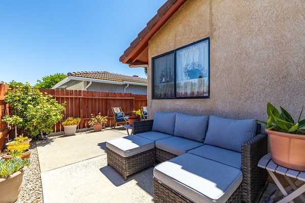 1318 Oleander Ln, Paso Robles, CA 93446