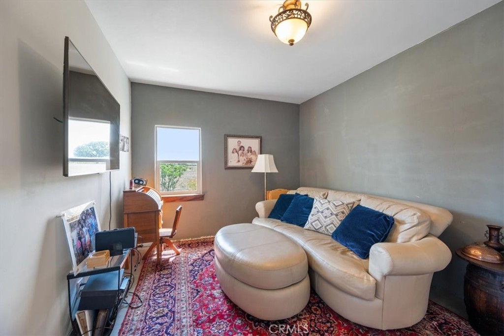 7865 Airport, Paso Robles, CA 93446