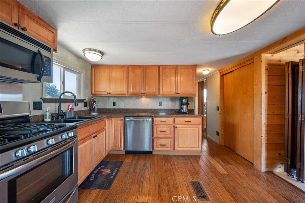 7865 Airport, Paso Robles, CA 93446