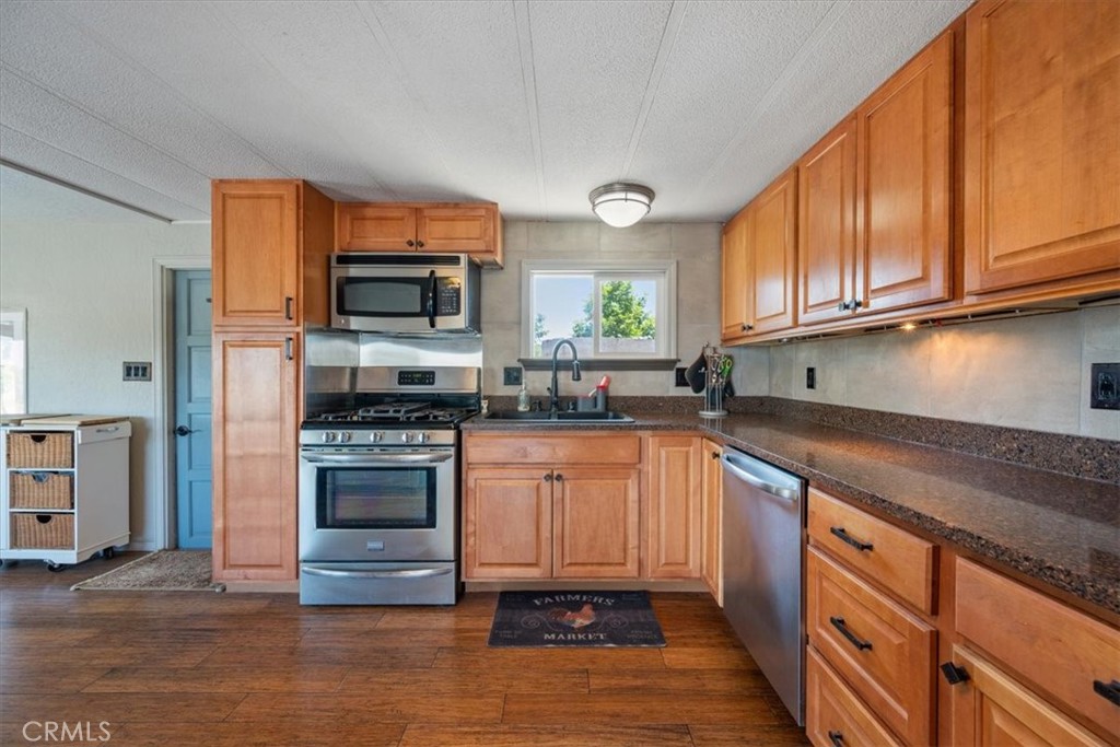 7865 Airport, Paso Robles, CA 93446