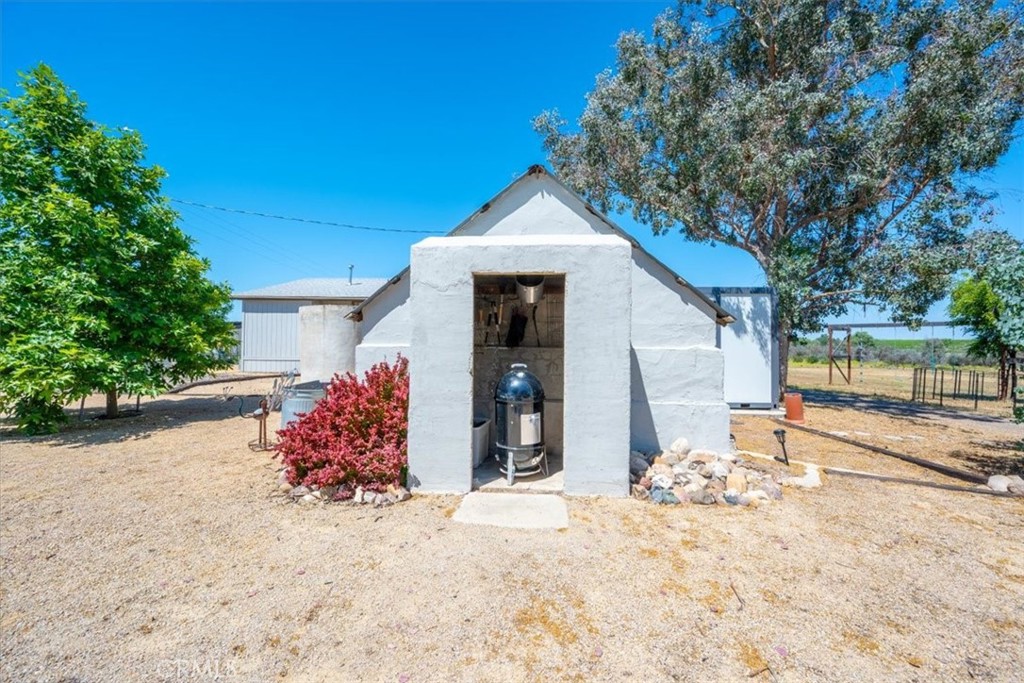 7865 Airport, Paso Robles, CA 93446