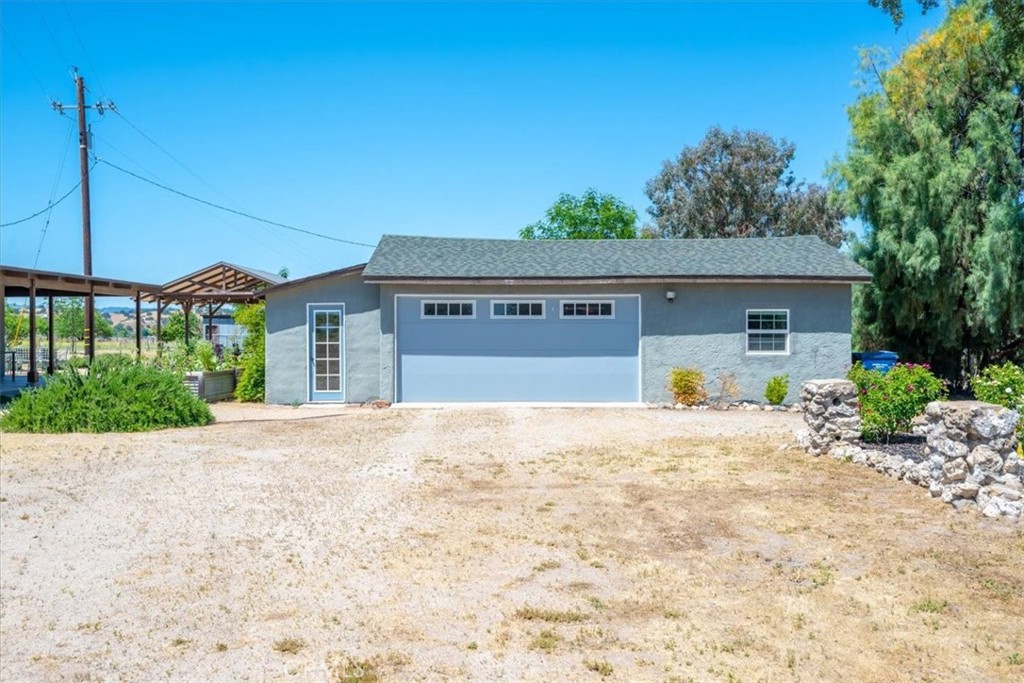 7865 Airport, Paso Robles, CA 93446