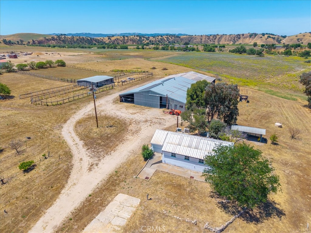 7865 Airport, Paso Robles, CA 93446