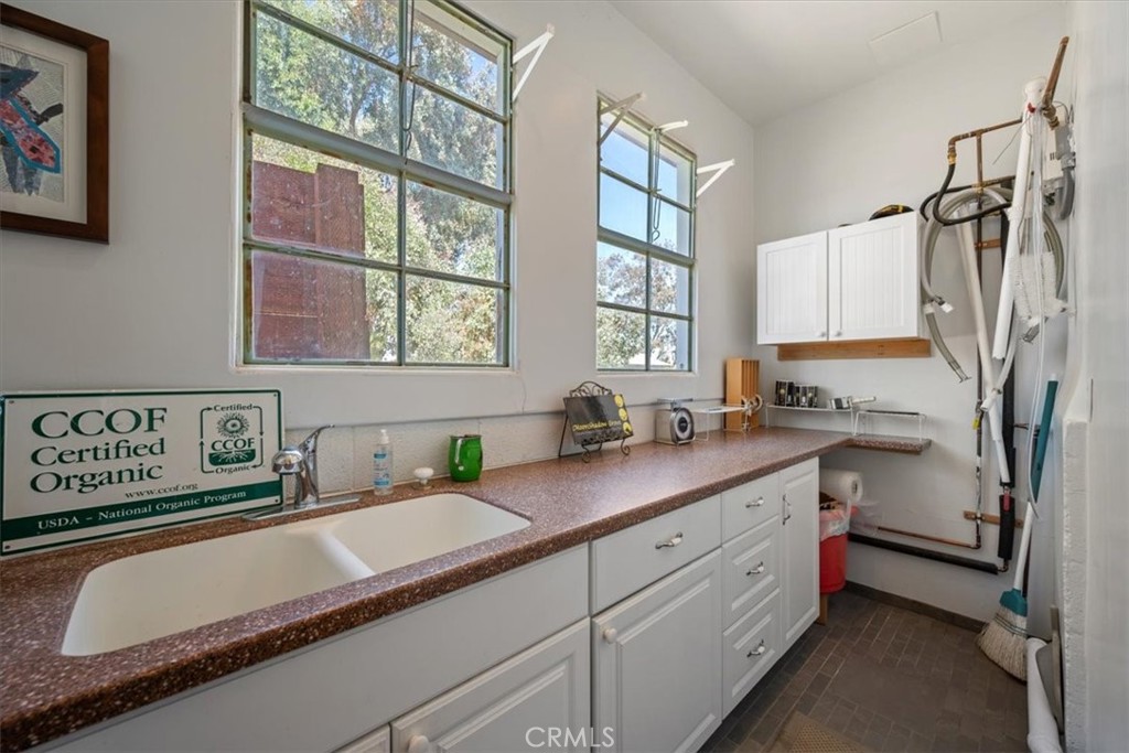 7865 Airport, Paso Robles, CA 93446