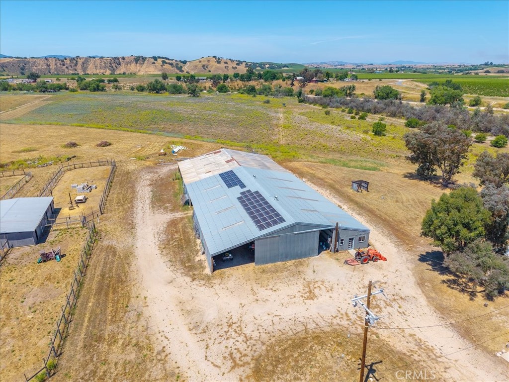 7865 Airport, Paso Robles, CA 93446