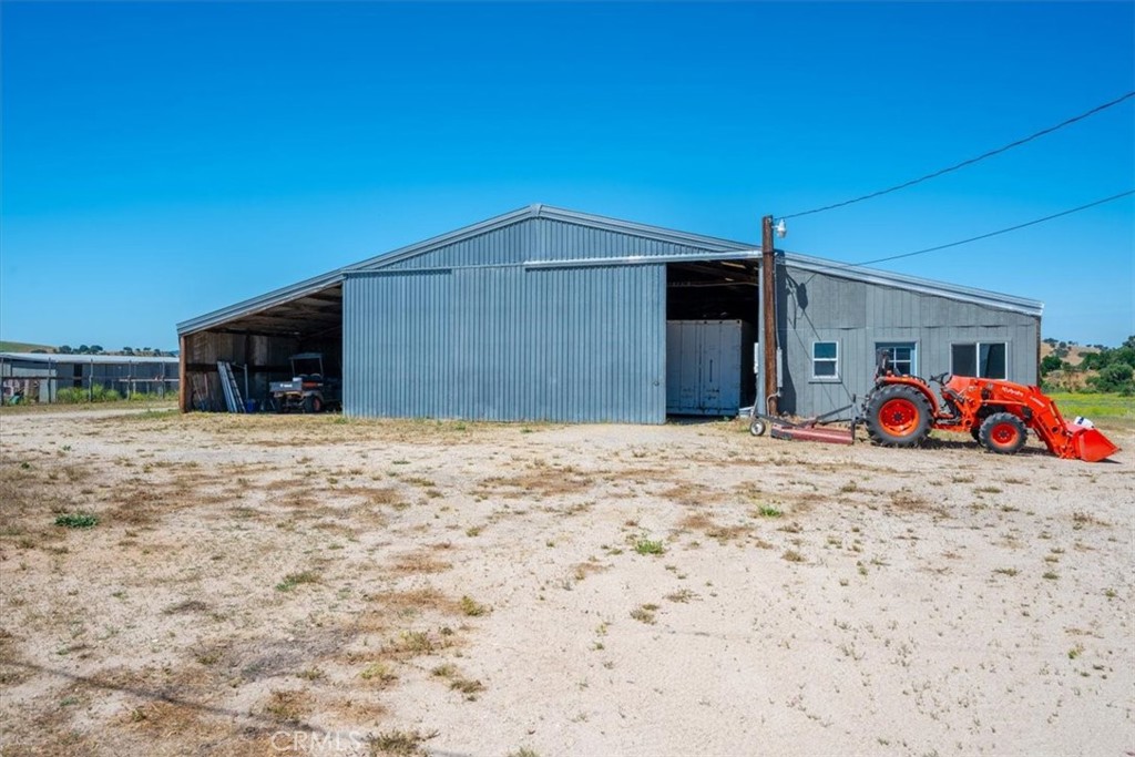 7865 Airport, Paso Robles, CA 93446