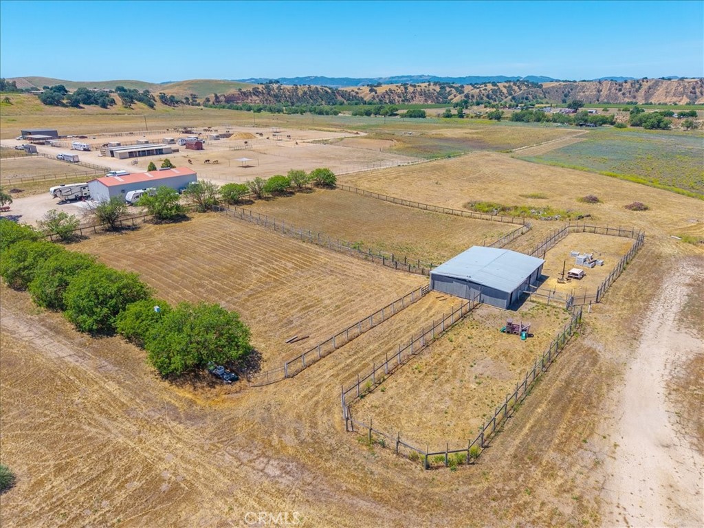 7865 Airport, Paso Robles, CA 93446