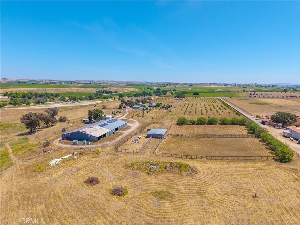 7865 Airport, Paso Robles, CA 93446