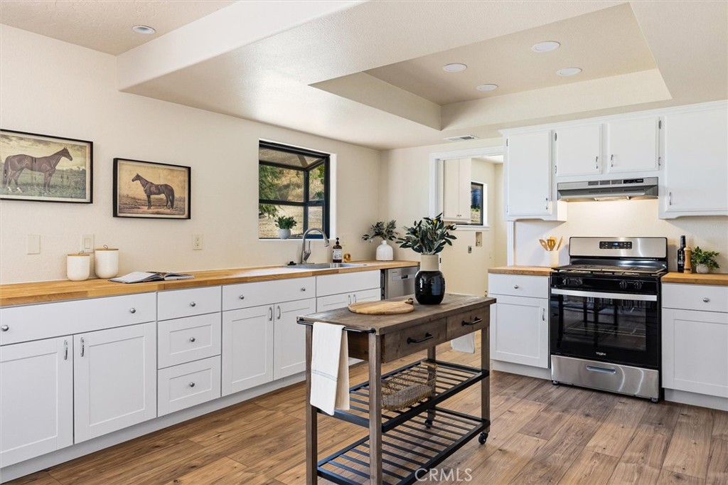6998 Kingsbury Road, Templeton, CA 93465