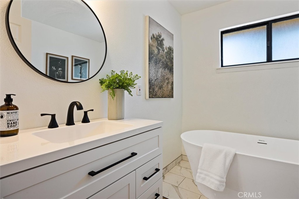 6998 Kingsbury Road, Templeton, CA 93465