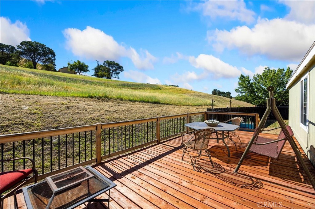 6998 Kingsbury Road, Templeton, CA 93465