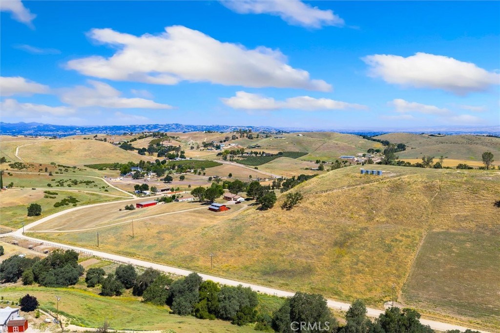 6998 Kingsbury Road, Templeton, CA 93465
