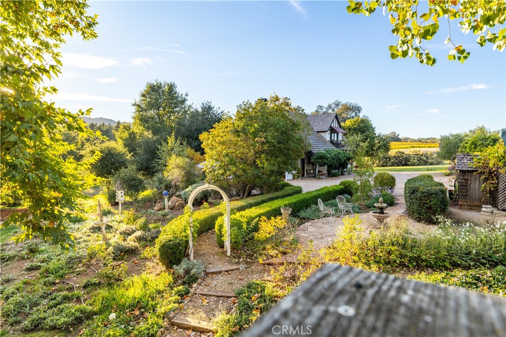 5415 Fairhills, Paso Robles, CA 93446
