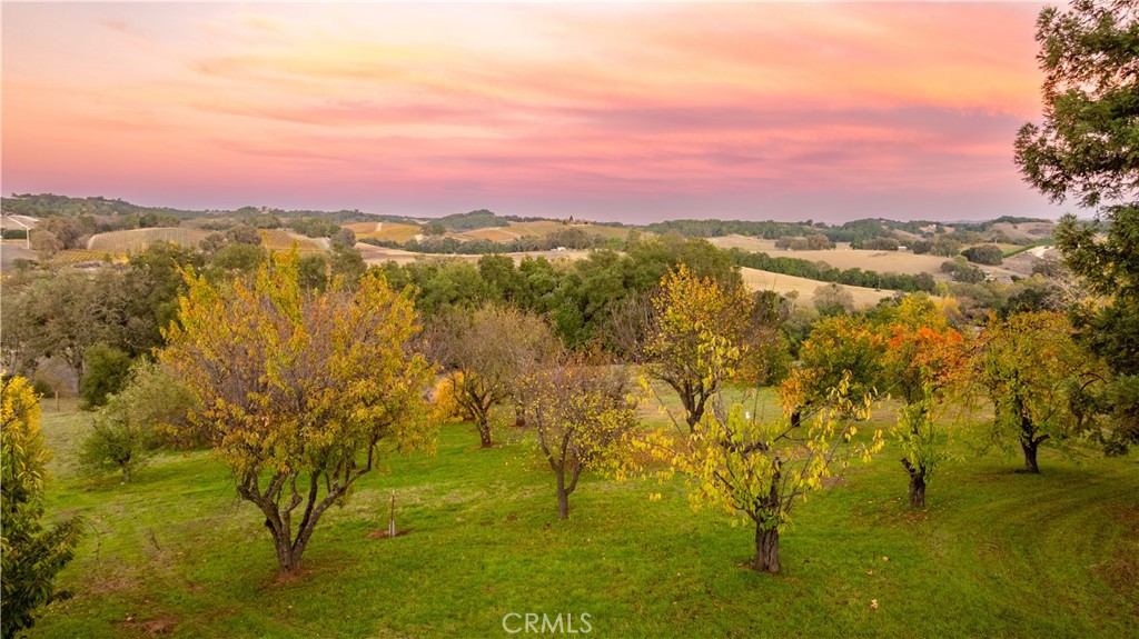 5415 Fairhills, Paso Robles, CA 93446