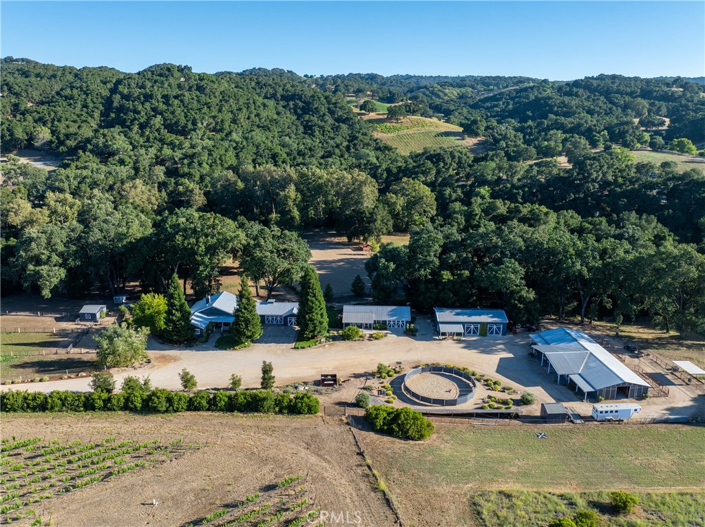 1989 Paradise Meadow, Templeton, CA 93465