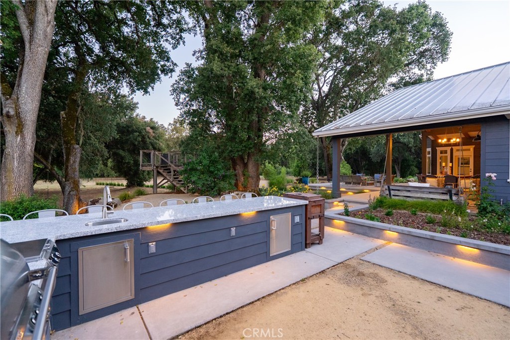 1989 Paradise Meadow, Templeton, CA 93465
