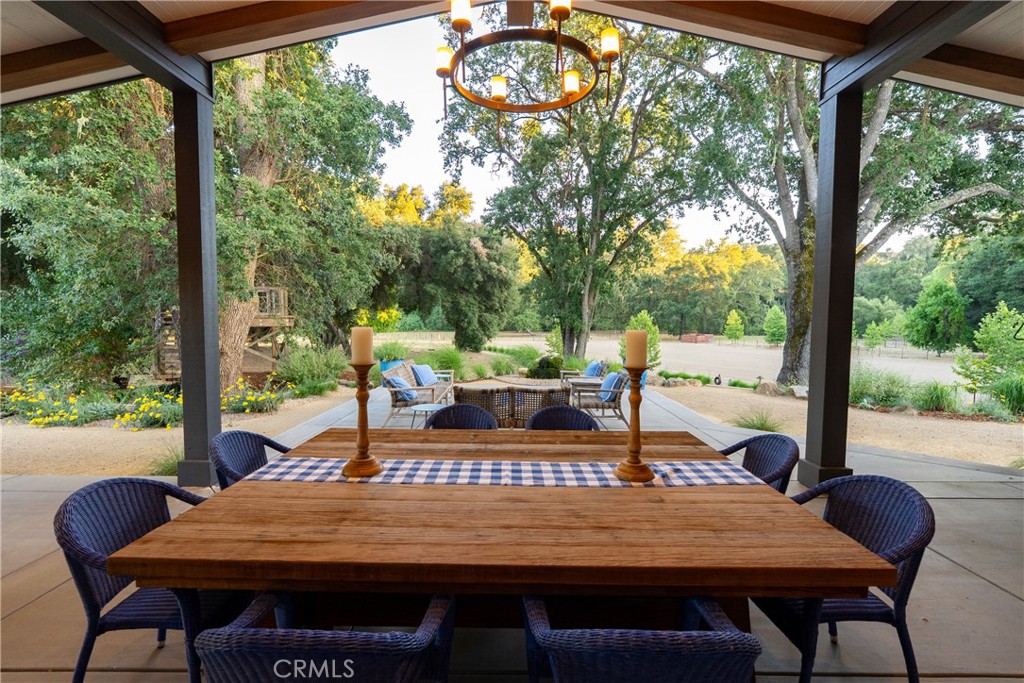 1989 Paradise Meadow, Templeton, CA 93465