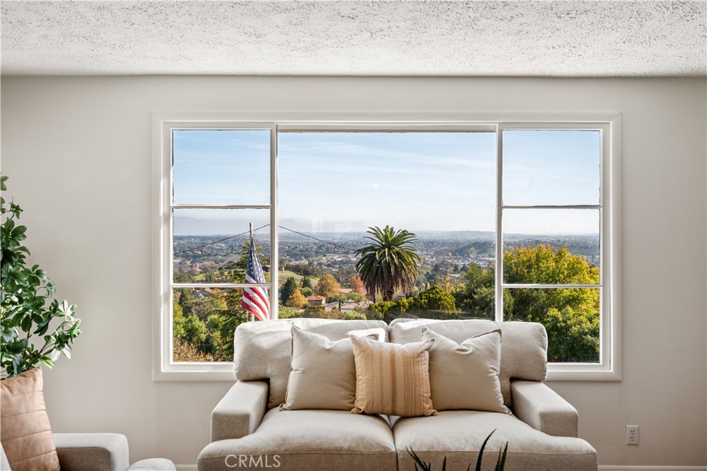 549 Derby, Paso Robles, CA 93446