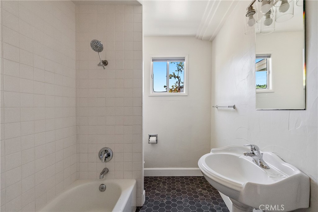 549 Derby, Paso Robles, CA 93446