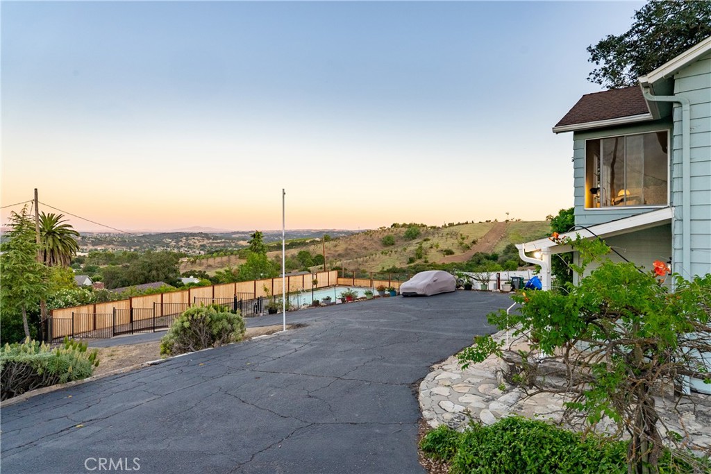 549 Derby, Paso Robles, CA 93446