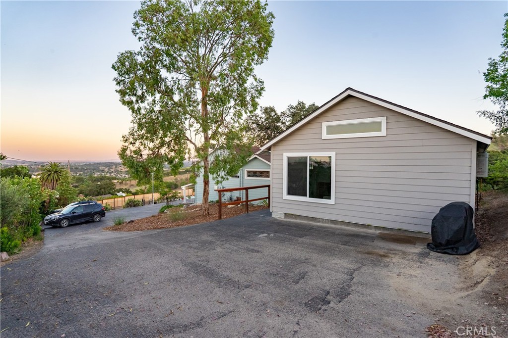549 Derby, Paso Robles, CA 93446