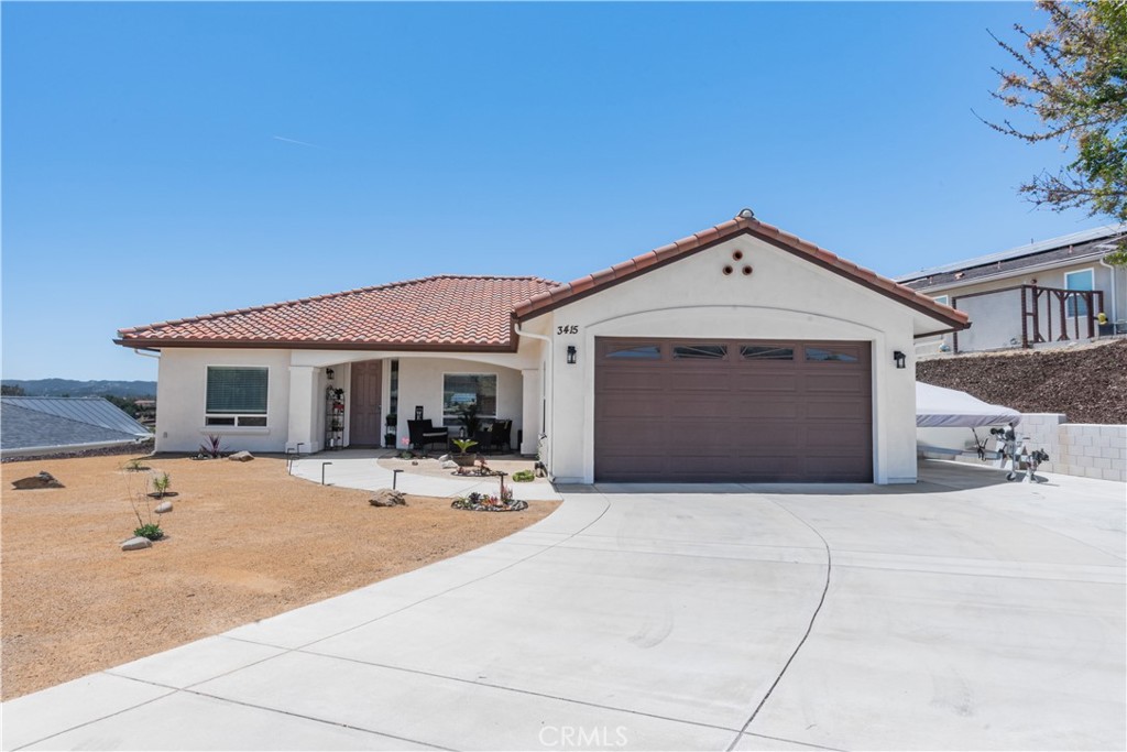 3415 Lakeside Village Dr, Paso Robles, CA 93446
