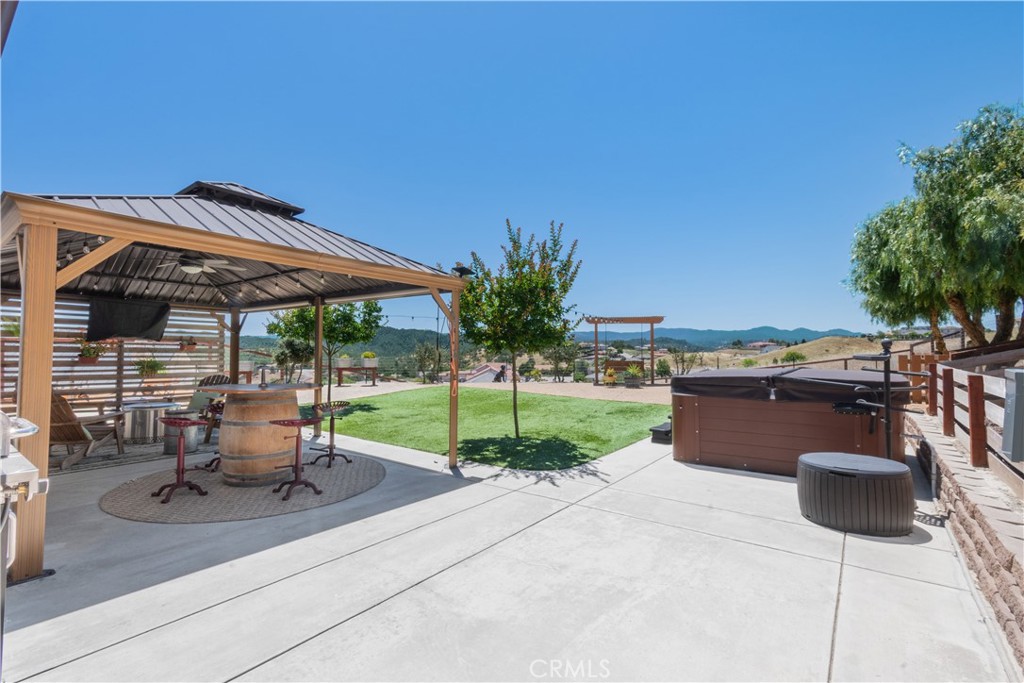 3415 Lakeside Village Dr, Paso Robles, CA 93446