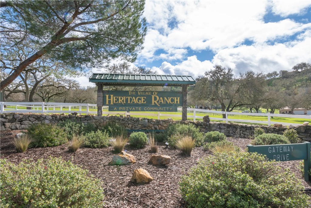 3415 Lakeside Village Dr, Paso Robles, CA 93446