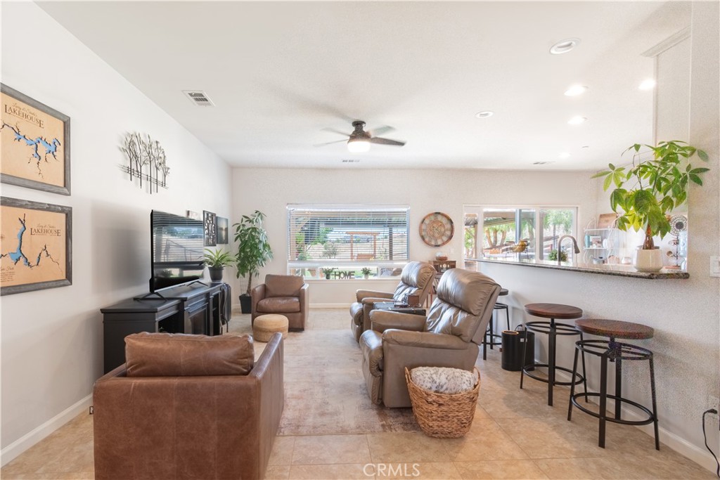 3415 Lakeside Village Dr, Paso Robles, CA 93446