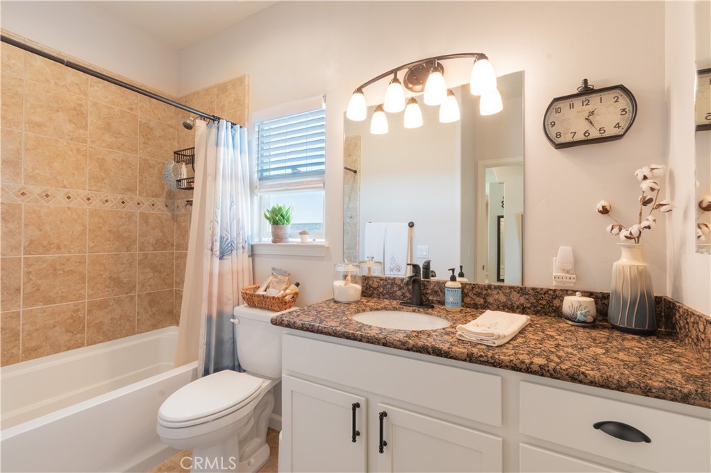 3415 Lakeside Village Dr, Paso Robles, CA 93446