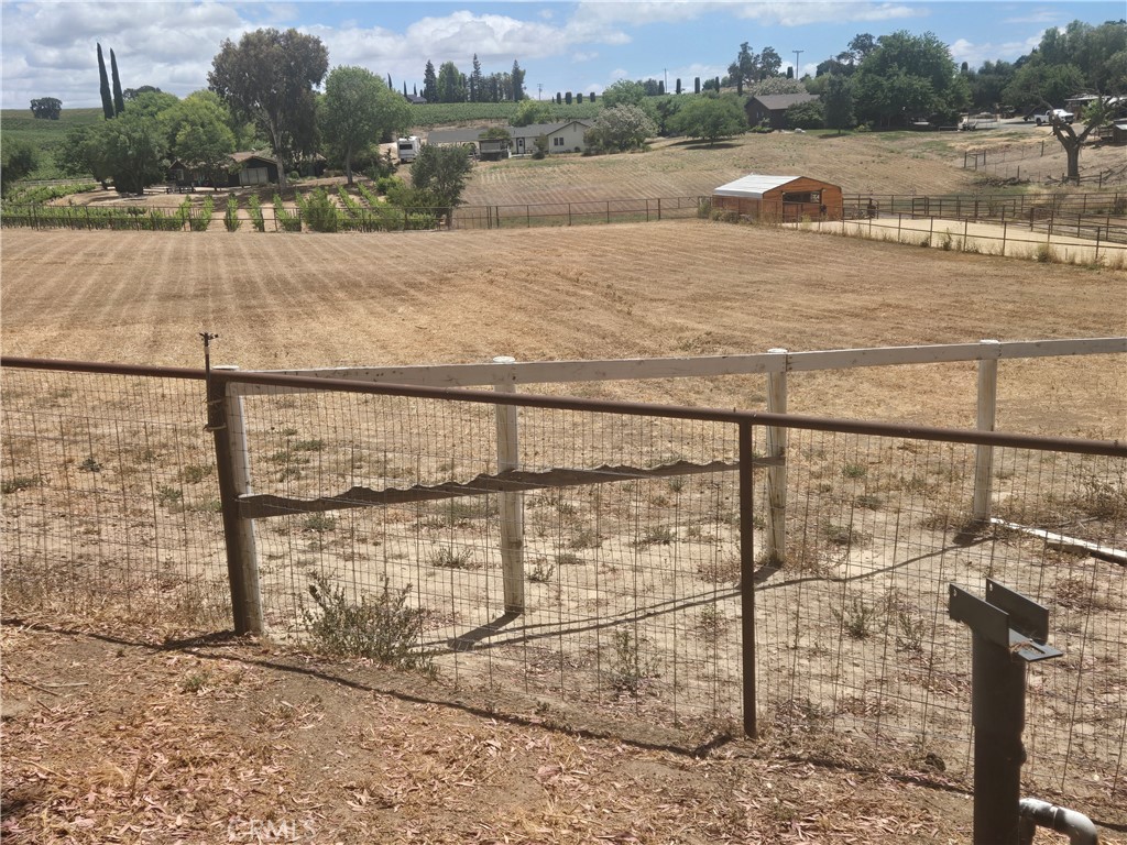 6825 Chardonnay, Paso Robles, CA 93446