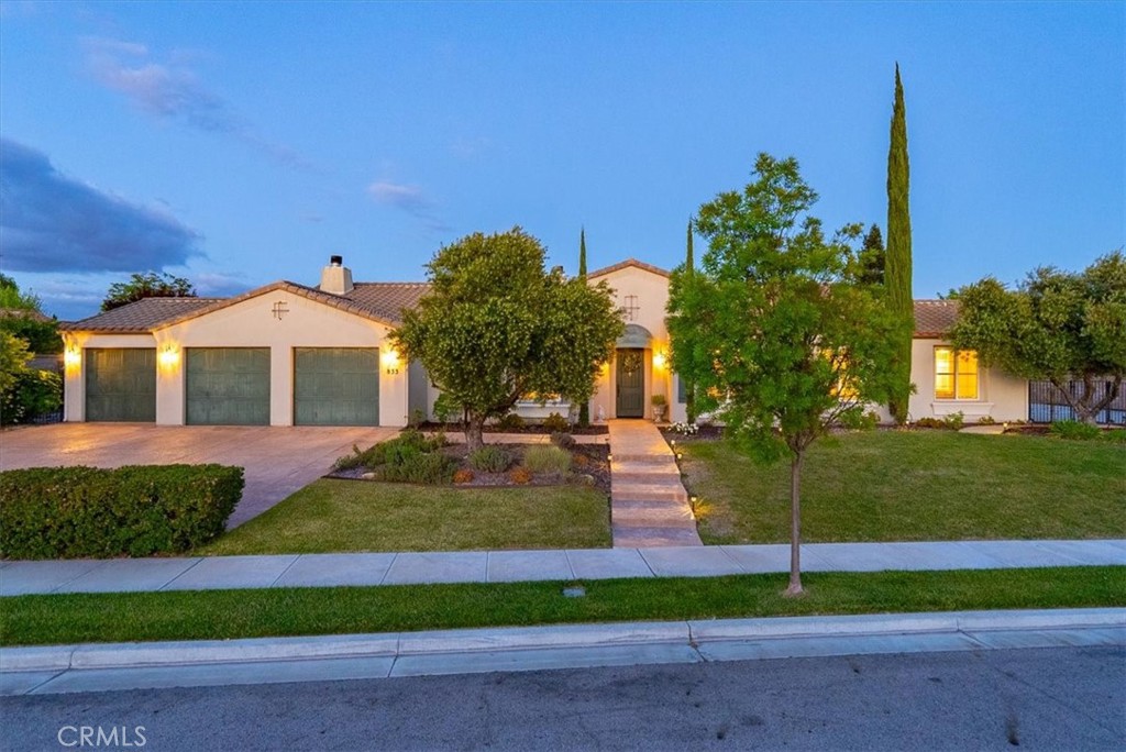 833 Hacienda Cir, Paso Robles, CA 93446