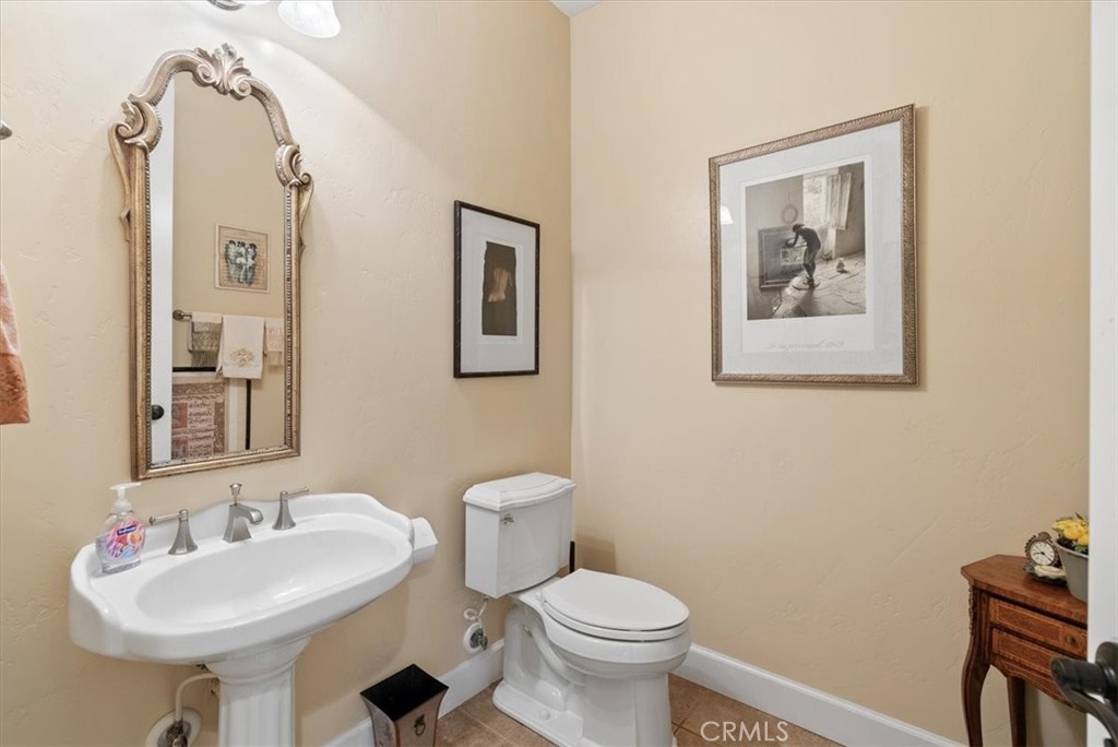833 Hacienda Cir, Paso Robles, CA 93446